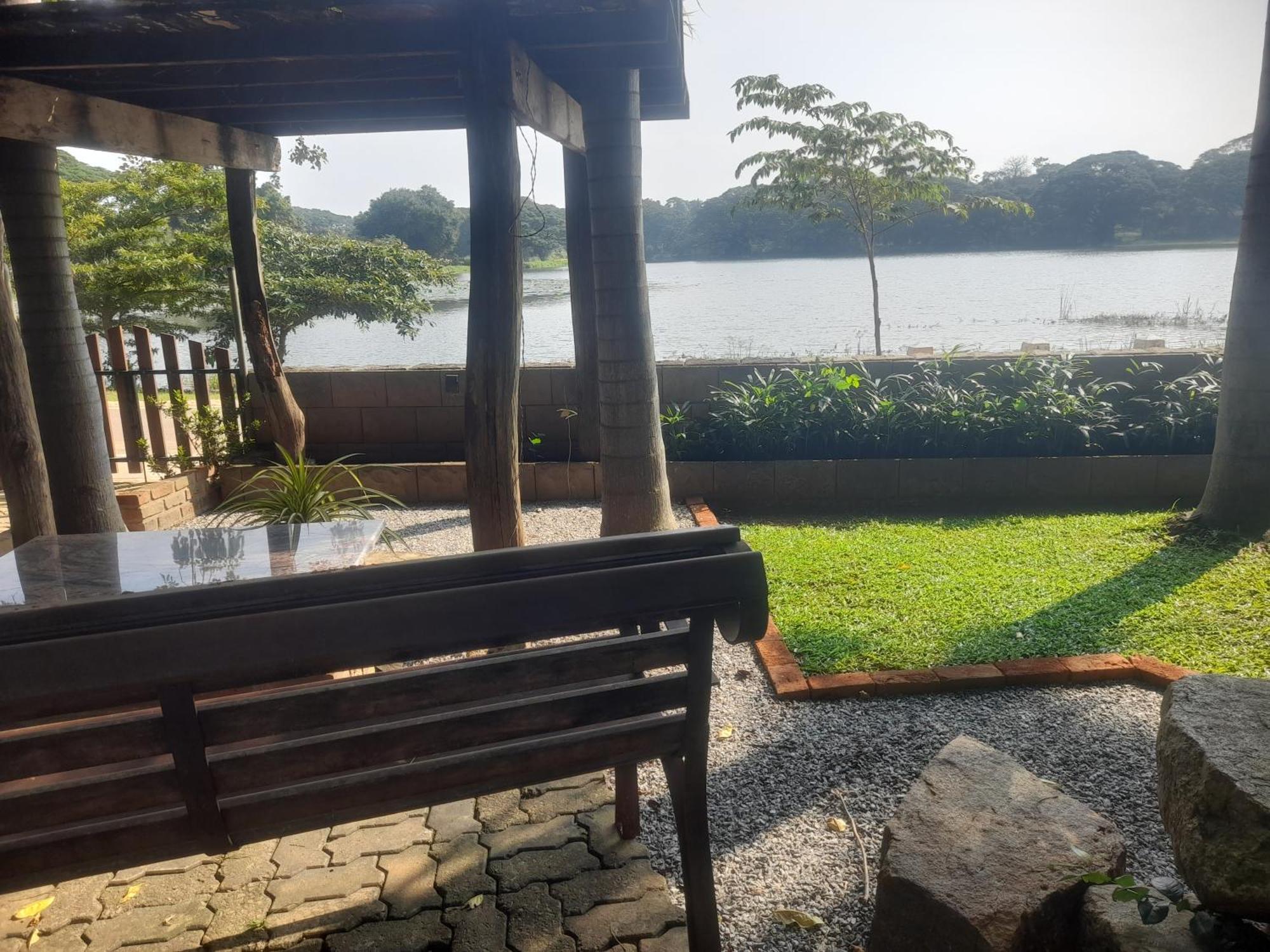 Shashin Lake Resort ダンブッラ エクステリア 写真